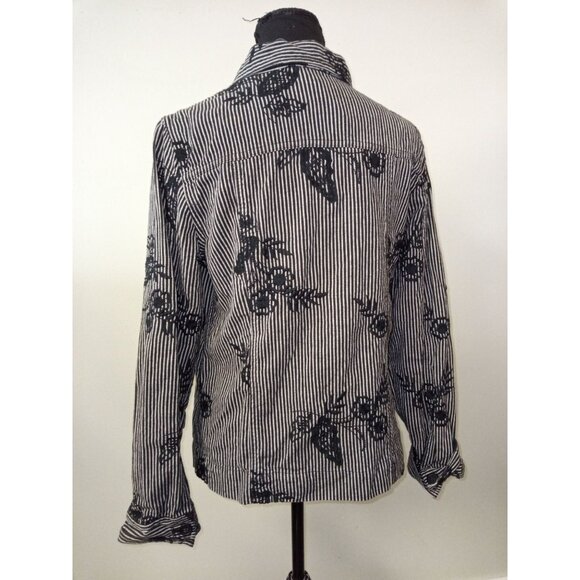 Charter Club Women's Black and White Floral Button Down Shirt Size Medium - Picture 3 of 6